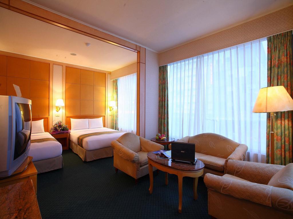 Da Shih Hotel Kota Hualien Bagian luar foto