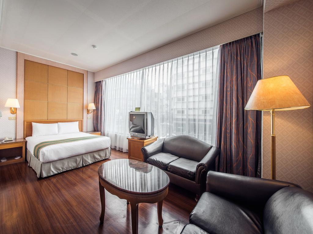 Da Shih Hotel Kota Hualien Bagian luar foto