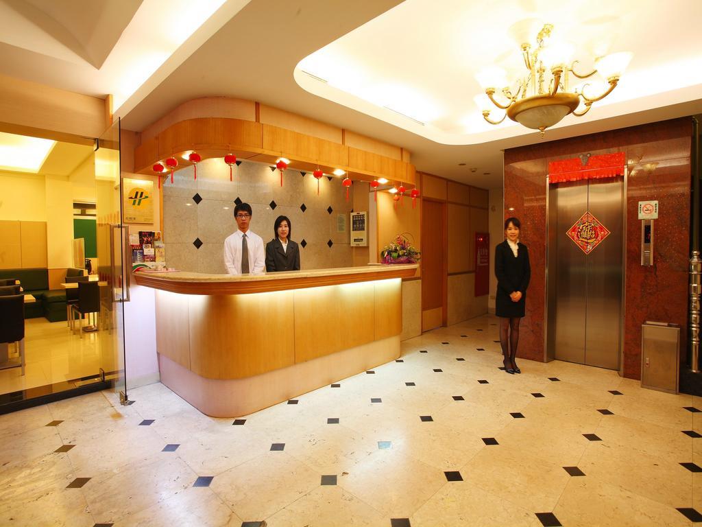 Da Shih Hotel Kota Hualien Bagian luar foto